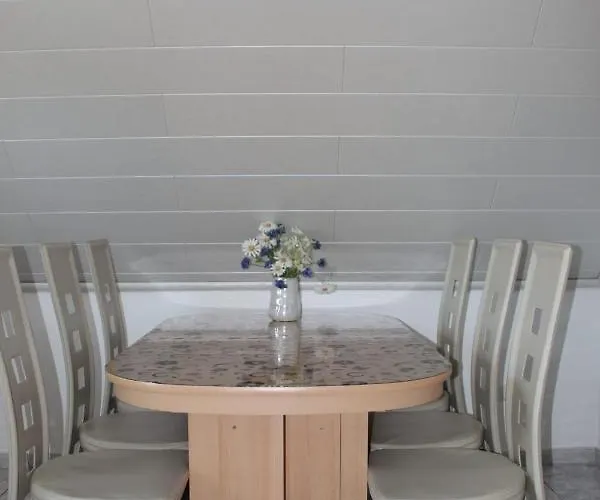 Knaub דירה באד ווילדונגן